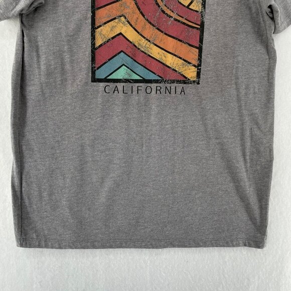 San Diego California Shirt Men's Sz L Gray Graphic Crew Neck Regular Fit Pacific - Picture 9 of 11